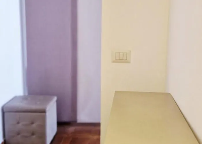 Rosso Magenta - Luminoso Loft In Centro E A Due Passi Dalla Stazione Lägenhet